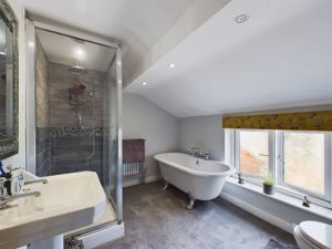 Family Bathroom- click for photo gallery